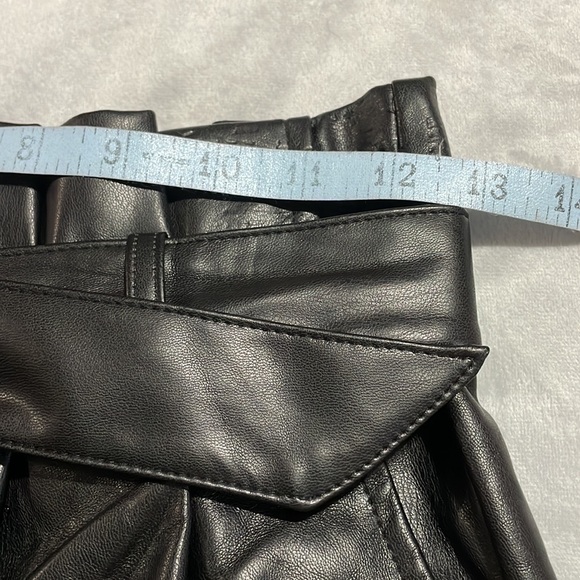 NWT Kendall + Kylie Faux Leather Belted Skirt - Picture 4 of 10